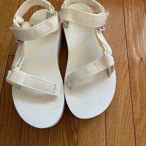 Teva White Platform Sandals with Adjustable Straps
